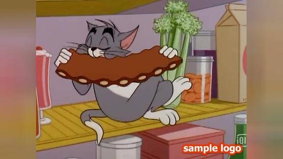 猫和老鼠老鼠和猫抢食物结果把猫吓的躲进了冰箱