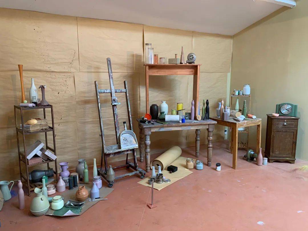 莫兰迪亚洲最大规模个展亮相木木美术馆尽情享受桌上的宁静风景