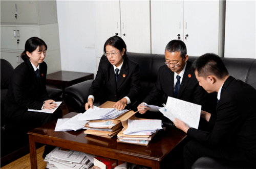 云南一人上榜全国最美公务员法官段莉萍因何最美