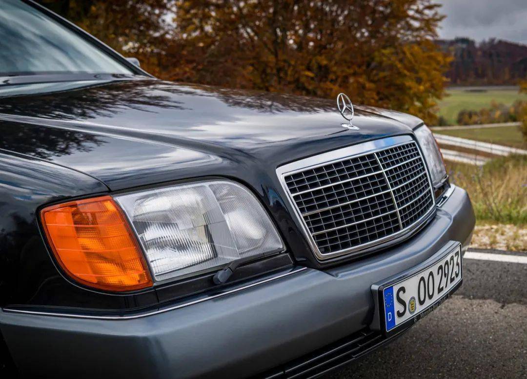 不愧王者梅赛德斯奔驰600selw1401991
