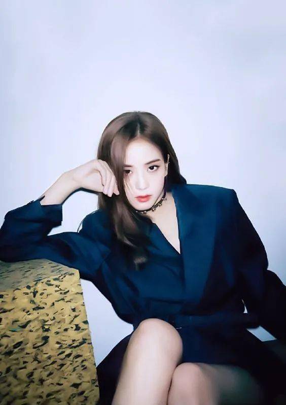 人间维他命金智秀jisoo是女团里隐藏的一颗珍珠吧