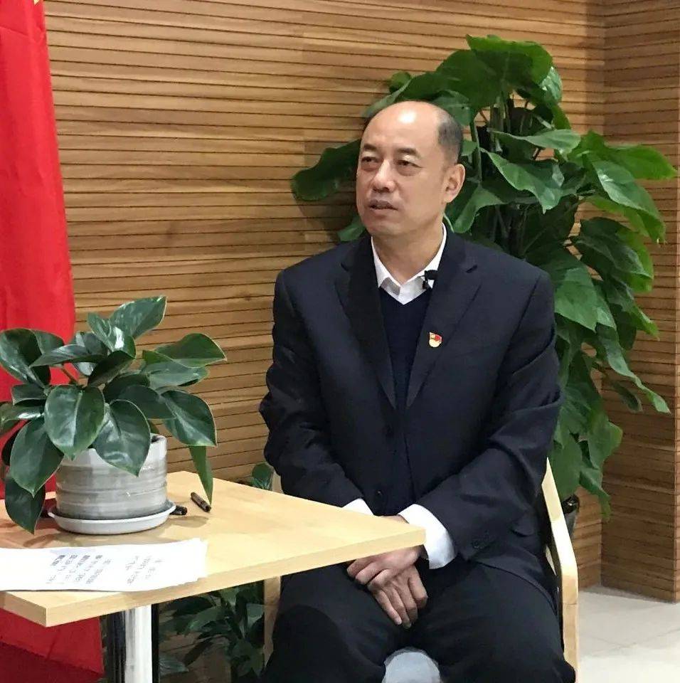 市纪委副书记,监委副主任 李春祥李书记,您好记者 孟令蓥营商环境是