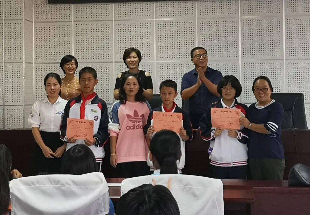最美书香校园候选展示90丨福州四中桔园洲中学以书为友阅读启智
