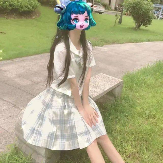 女陪玩人上人比心王者杏仁儿520块服务一小时看到1操作愣了