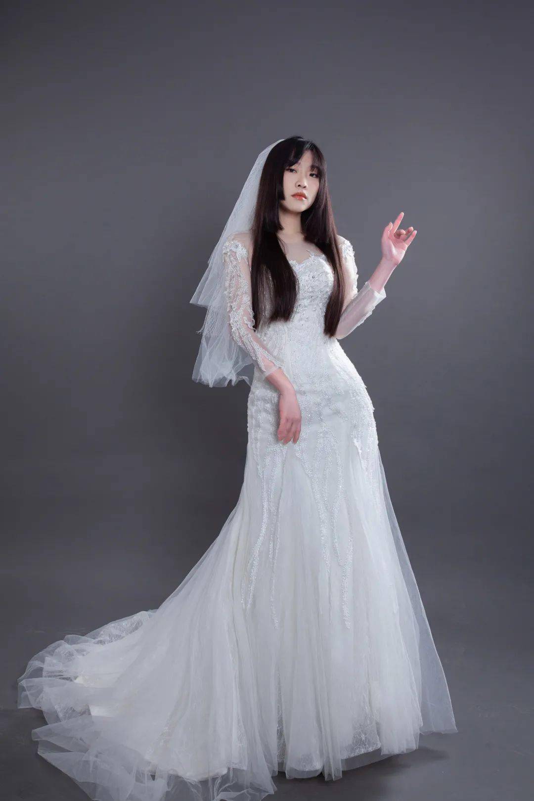 赵一麟04选手   滑动查看下一张图片 >>应越:目前最大的希望就是闪亮