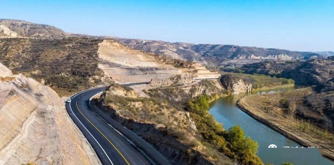 澄韦高速县城出口建设现场合铜高速冯原善化出口合铜高速澄城段全线