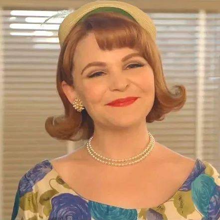 致命女人:"上帝可能不理解我们杀人,但他老婆绝对懂"_西蒙妮