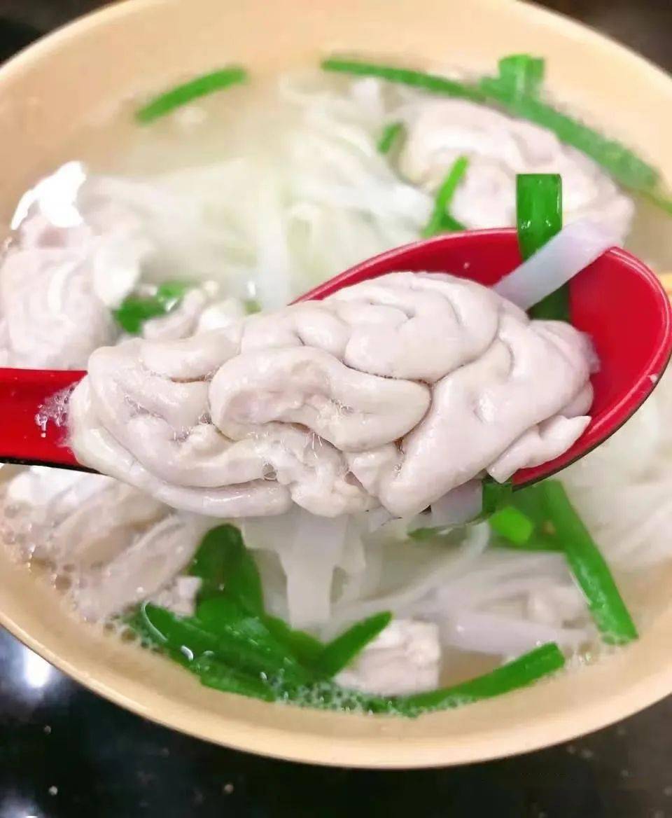 地址: 义顺牛奶公司(新马路老店)  营业时间:11:00-21:00 招牌是猪脑