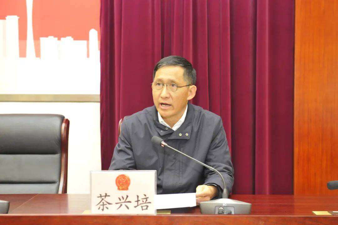 州直机关工委宣讲团到州人大常委会机关宣讲党的十九