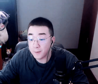 歪闻丨官宣正宫出位温雨彤携手木子丰现身神豪小x爆料为老毕备500万打