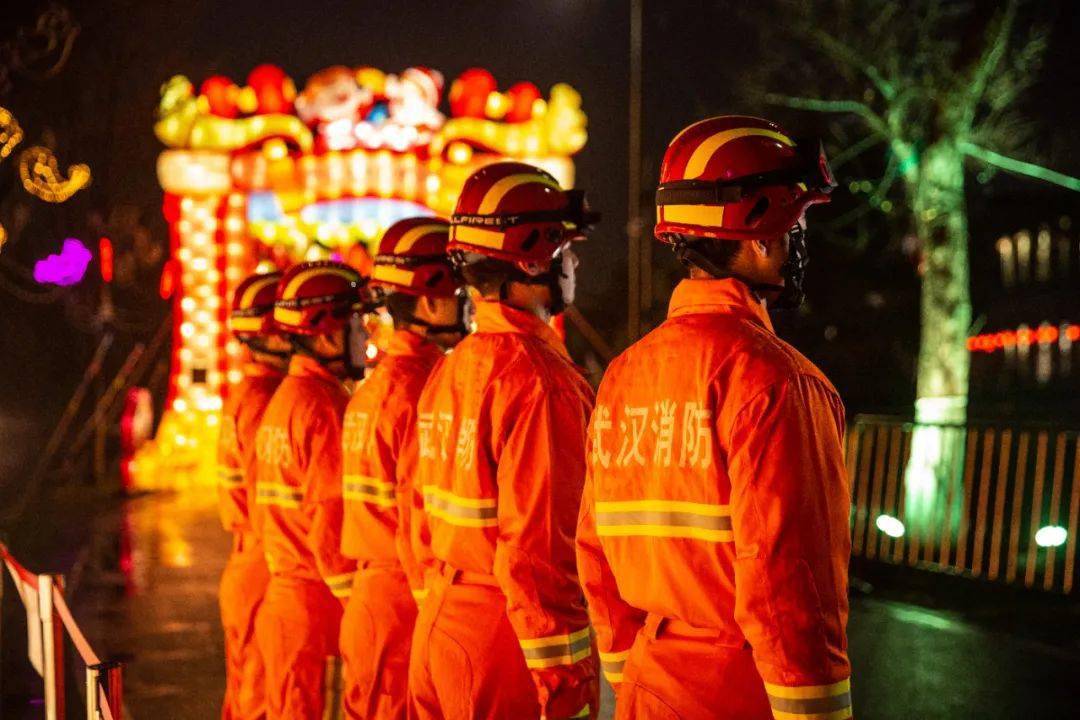 百变"蓝朋友"?不变的是. .