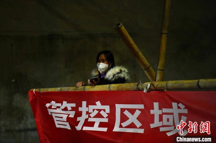 直击成都疫情防控最前线村民生活平稳