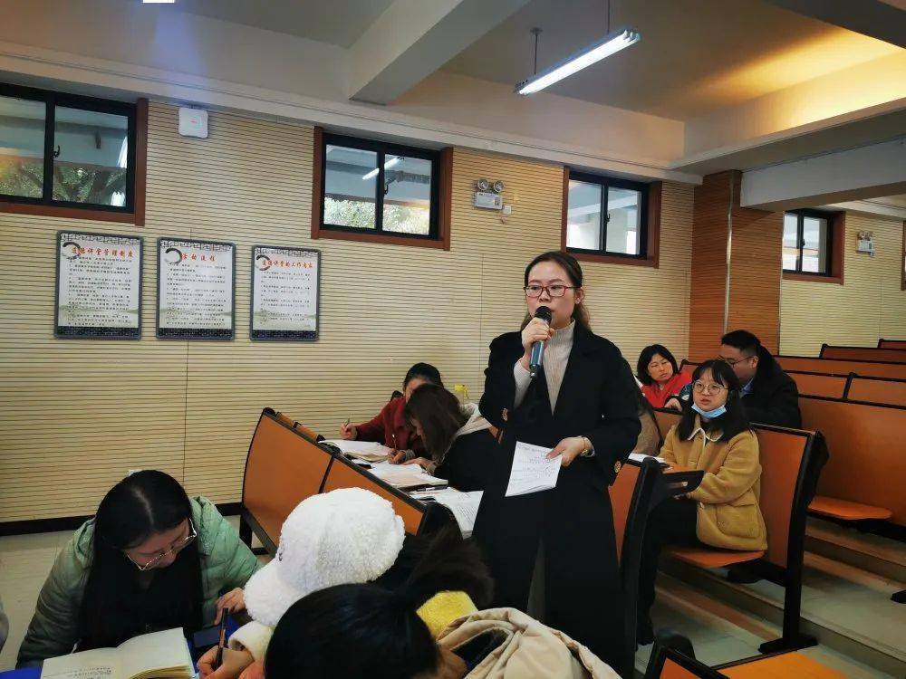 清源教师老将新秀同展示专家引领共成长六小中铁清源课
