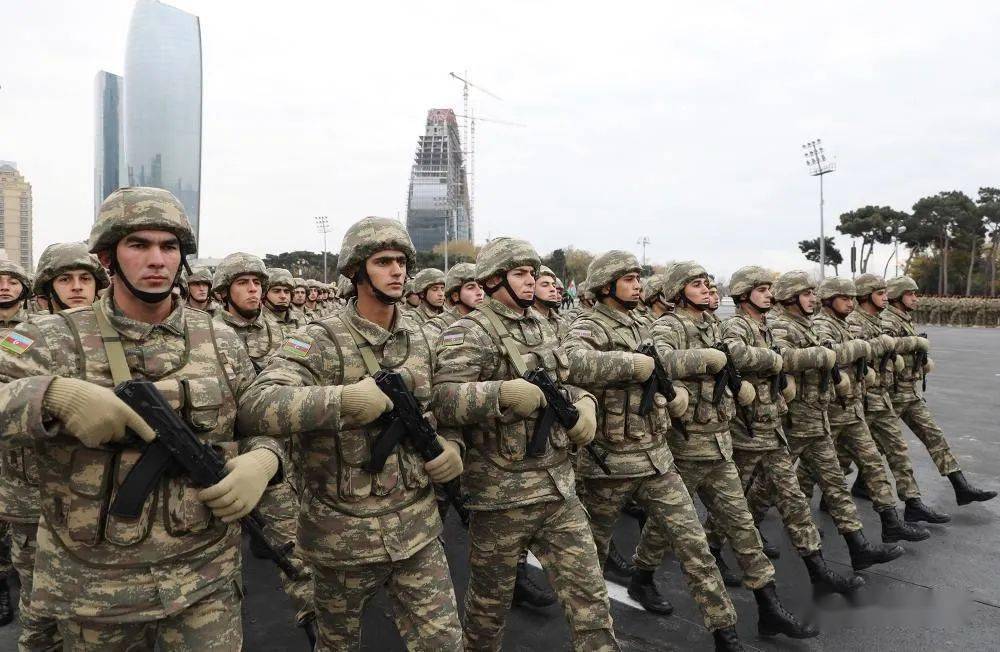 庆祝纳卡地区战争的胜利阿塞拜疆举行胜利阅兵