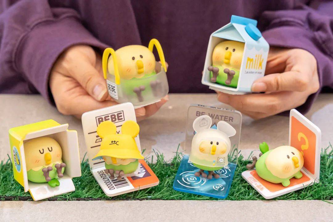 免费打卡江南西小鹦鹉bebe展上亿人气表情包ip还有盲盒免费周边