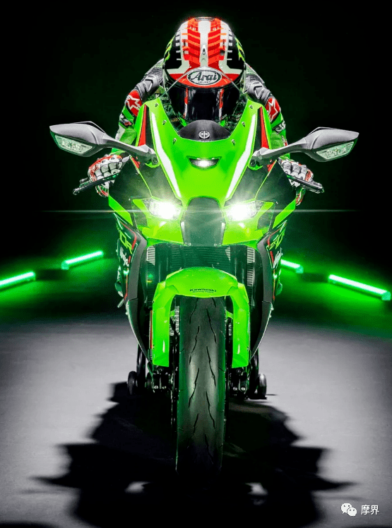 川崎2021超级跑车zx-10r细节._手机搜狐网