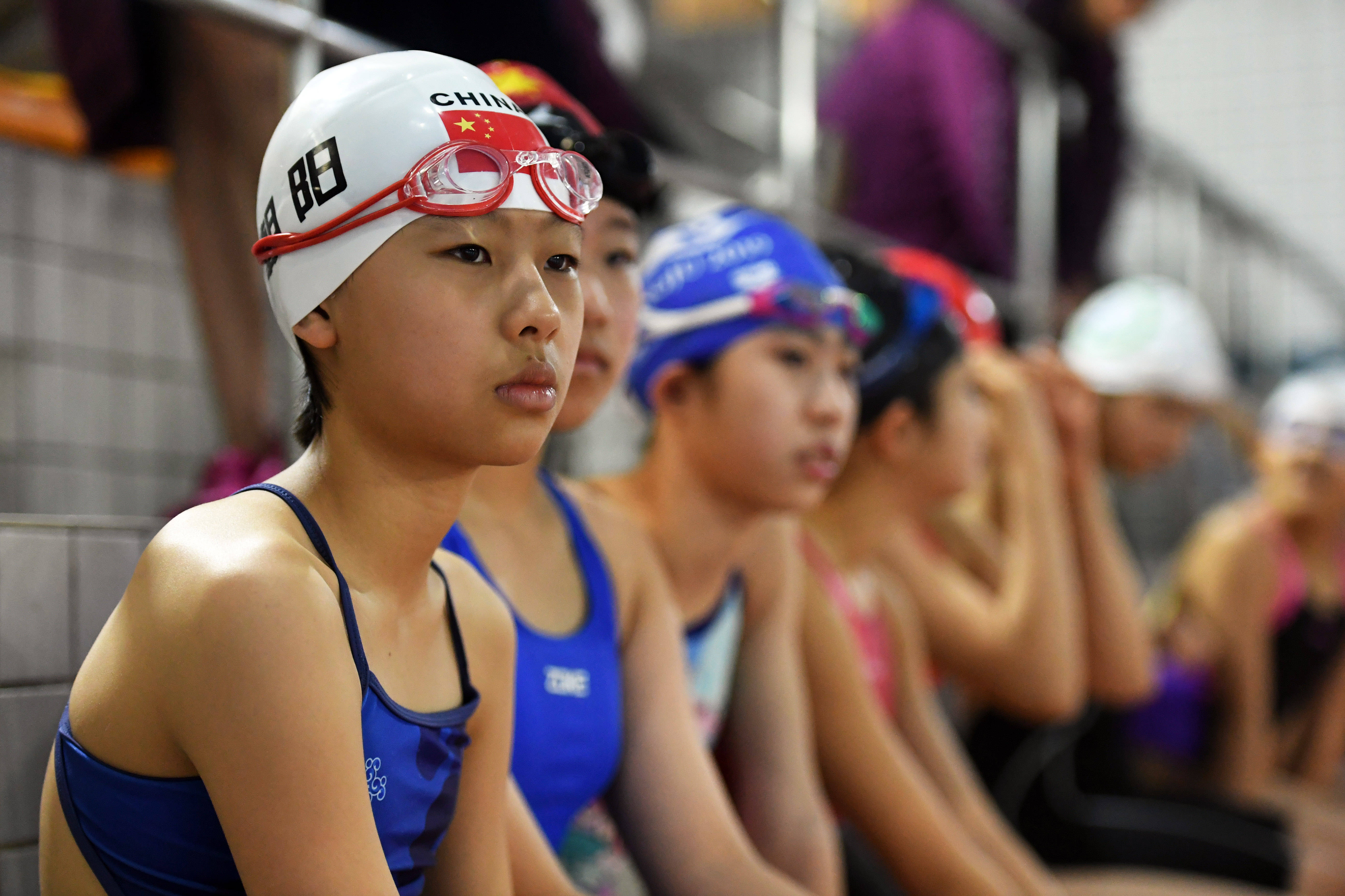全民健身——北京市中小学生游泳公开赛举行
