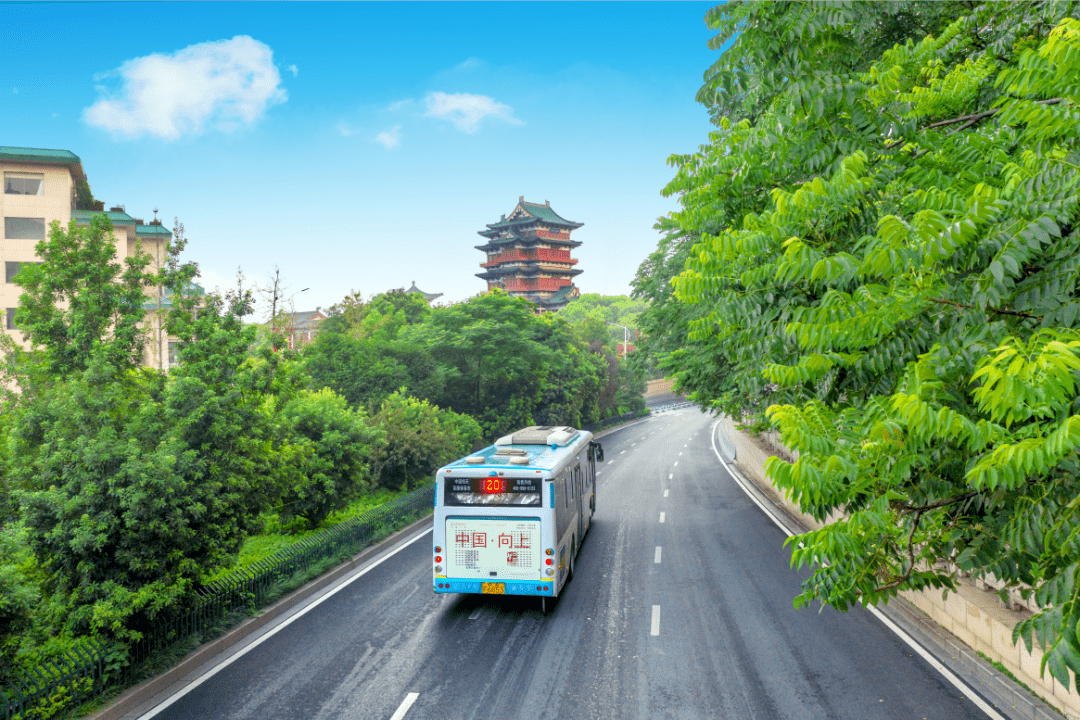 学习强国南昌优先发展城市公共交通让市民出行更便捷