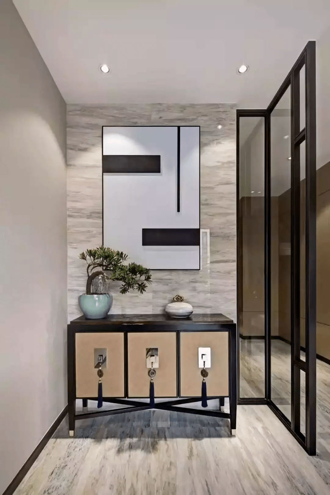 一进门就被玄关这道墙迷住了,隔断墙原来还能这么讲究,好看!