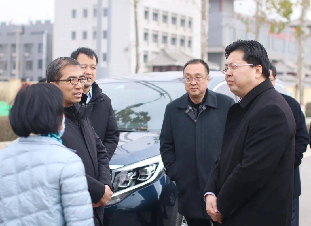 王宏兵到秦都区督导检查包抓项目建设情况