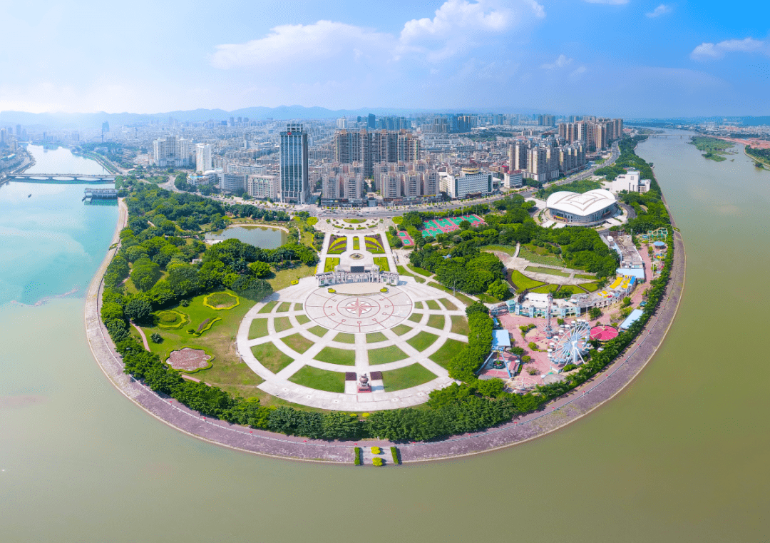 改造建設了茶山公園,幸福小區,新江健身公園,火車站廣場等25個公園