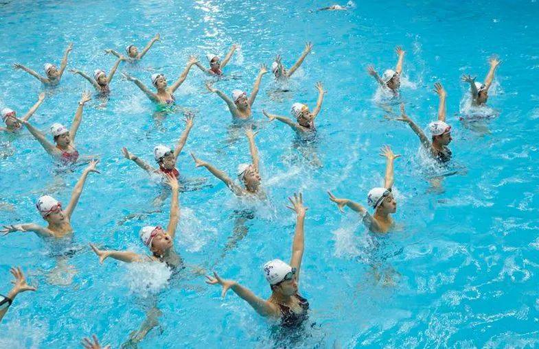 联系方式北京晰奇水漾花样游泳俱乐部微信:artisticswimmingclub