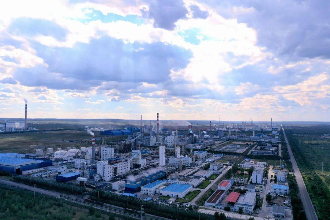 看点02园区从顶层设计上给予指导近年来,大路工业园区加快"高端高新"