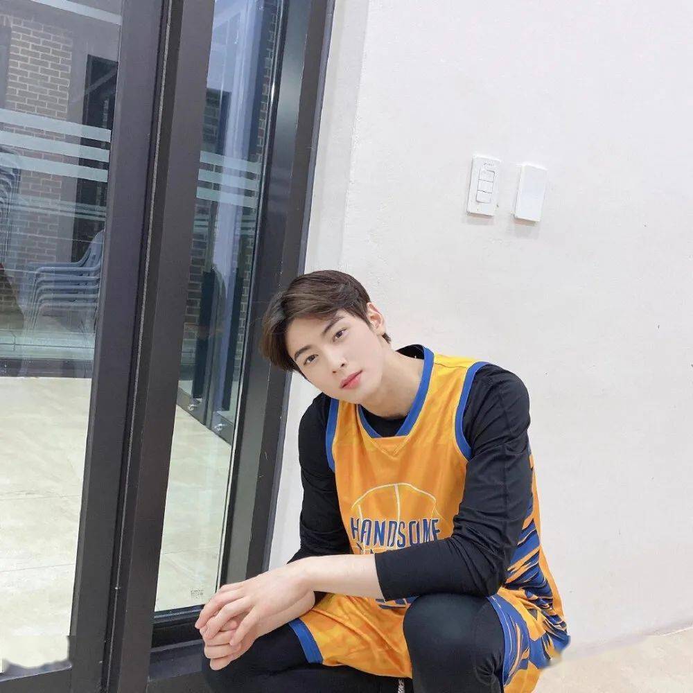 微信头像车银优