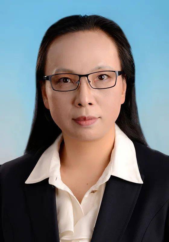 沈丽华主任医师,副教授,医学博士,硕士生导师.