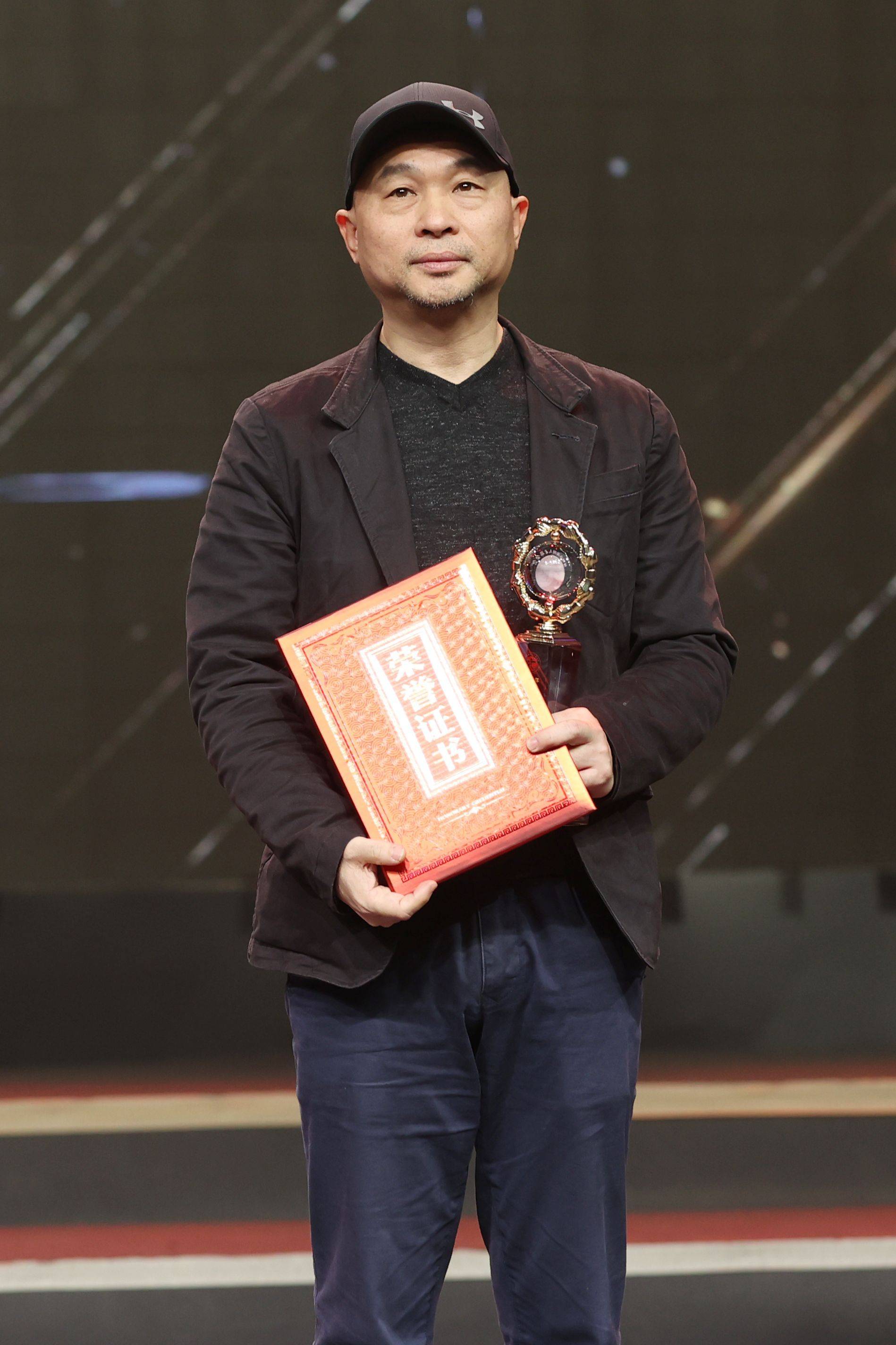 何军綦伟李晓川曾文经陈光强周海斌张培仕朱克奇彭健王云霞编辑 许舜