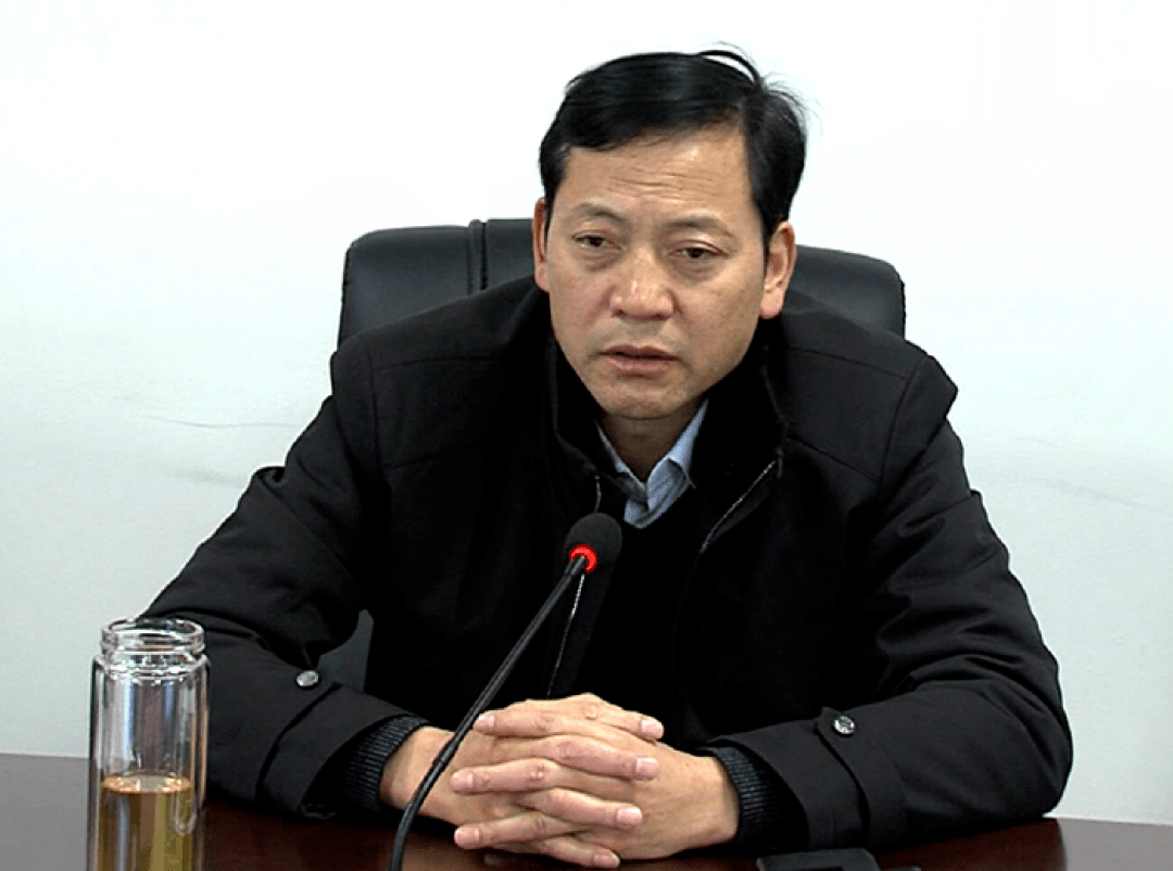 夏维勇主持召开国土综合整治项目推进会