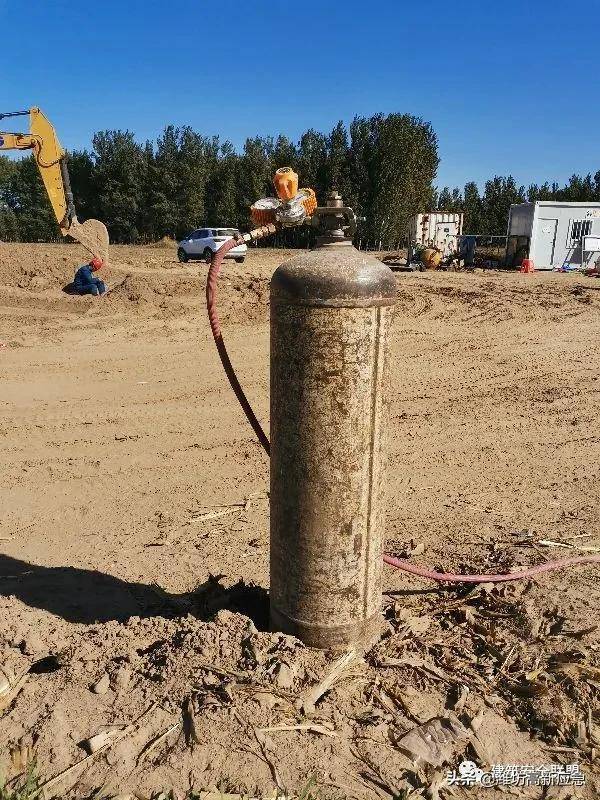 从一个直立的气瓶,看出的那些安全隐患_乙炔