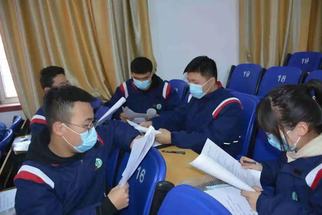 青春力量泰安四中召开第六届第三次团代会