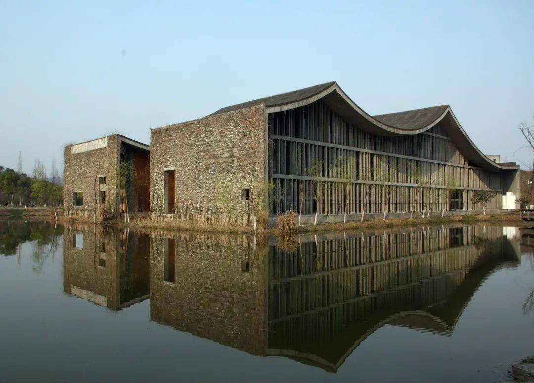 中国美术学院象山校区艺术殿堂中国美术学院,浙江音乐学院坐镇中部