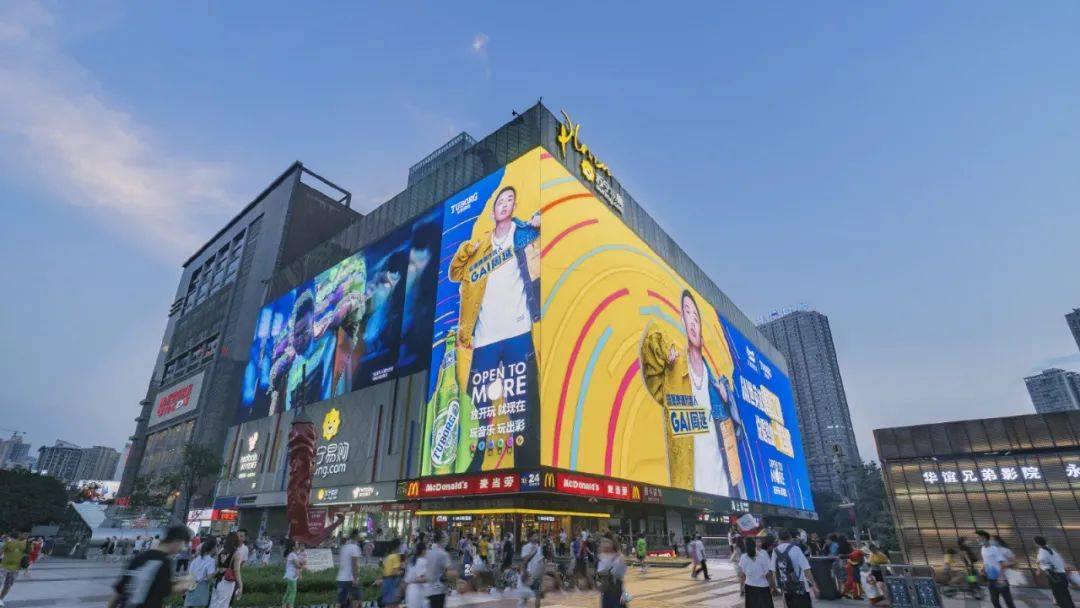 乐堡啤酒好看的皮囊和好玩的灵魂我全都有