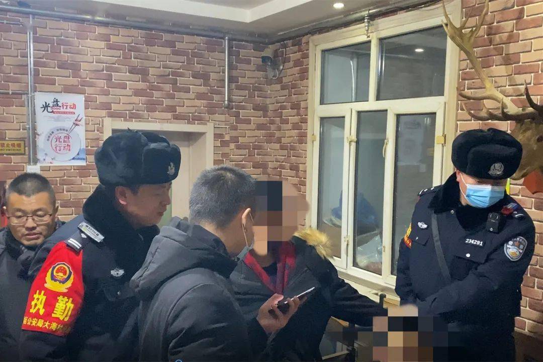 40分钟!大海林分局协同尚志市警方在雪乡景区快速抓获犯罪嫌疑人