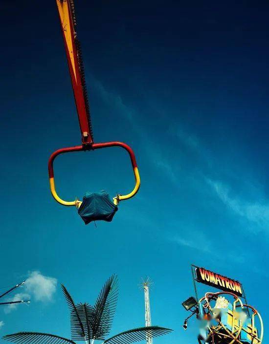 著名摄影师镜头下的仰拍