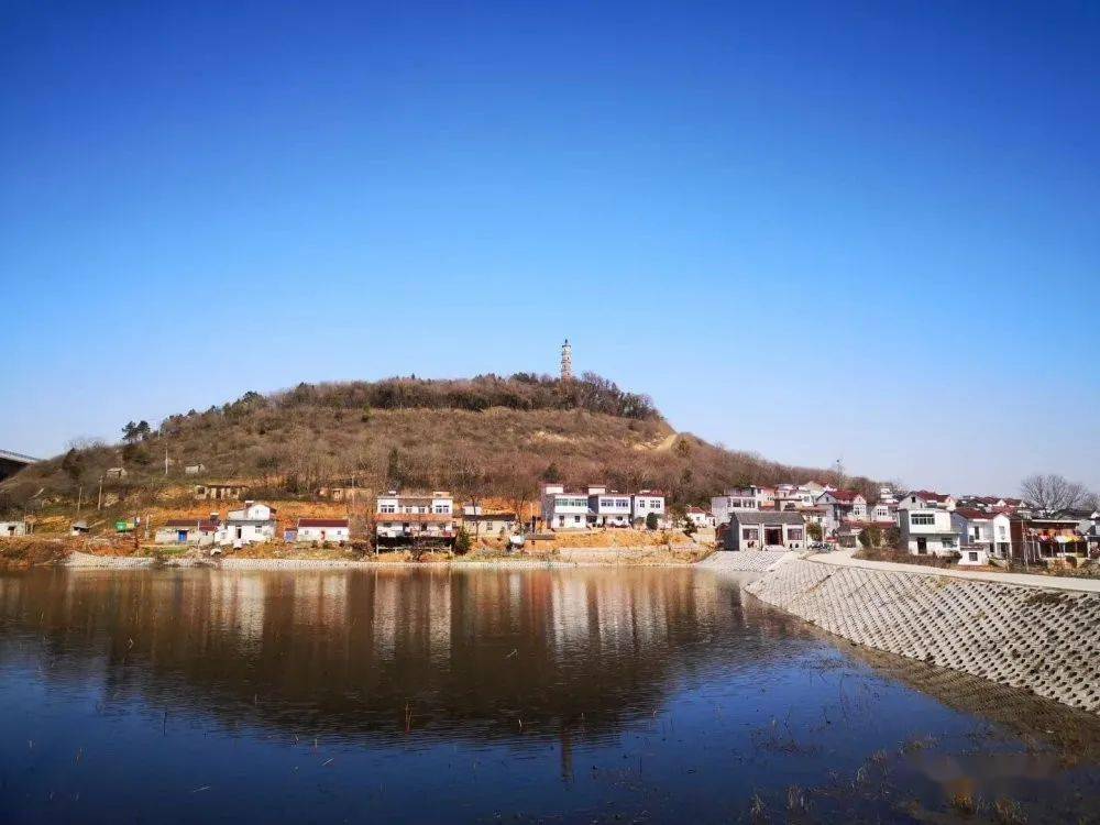 银屏镇山水银屏掘金银集体经济发新枝