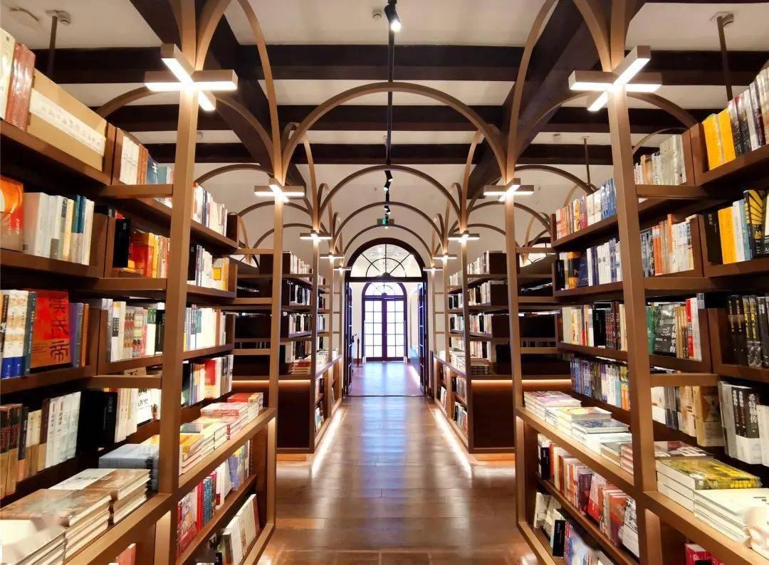 文化网红上海首家茑屋书店有哪些看点来跟小编云探店