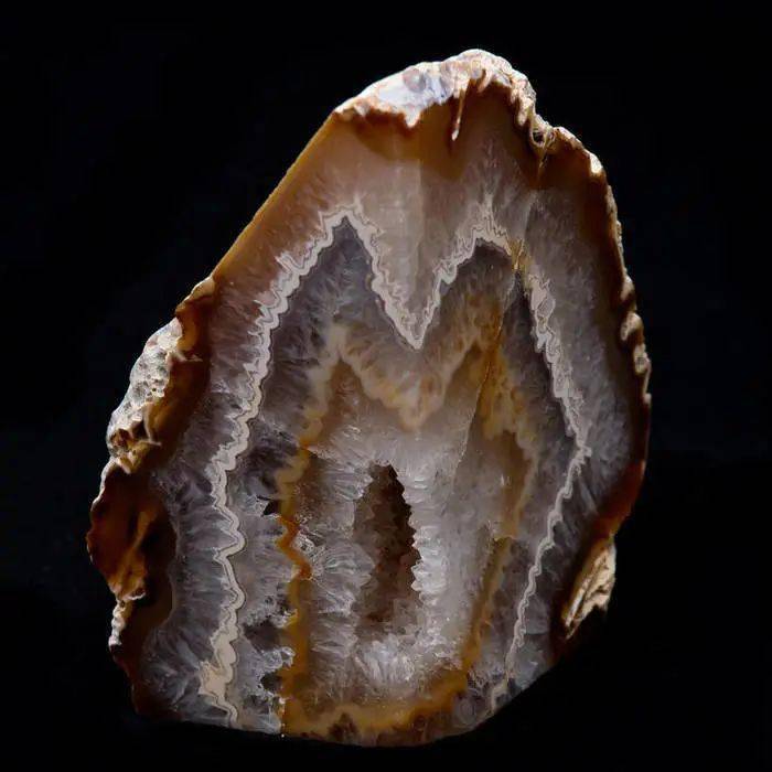 隐晶质石英图片