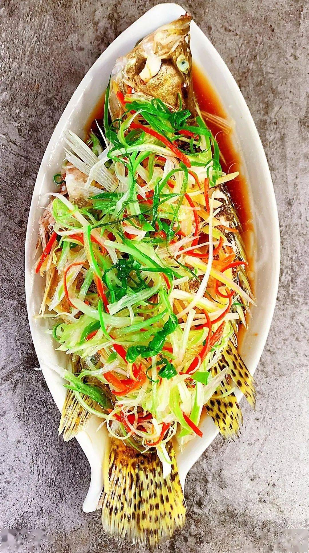 清蒸鳜鱼,往里加半杯啤酒,吃出了赛过螃蟹的鲜嫩美味