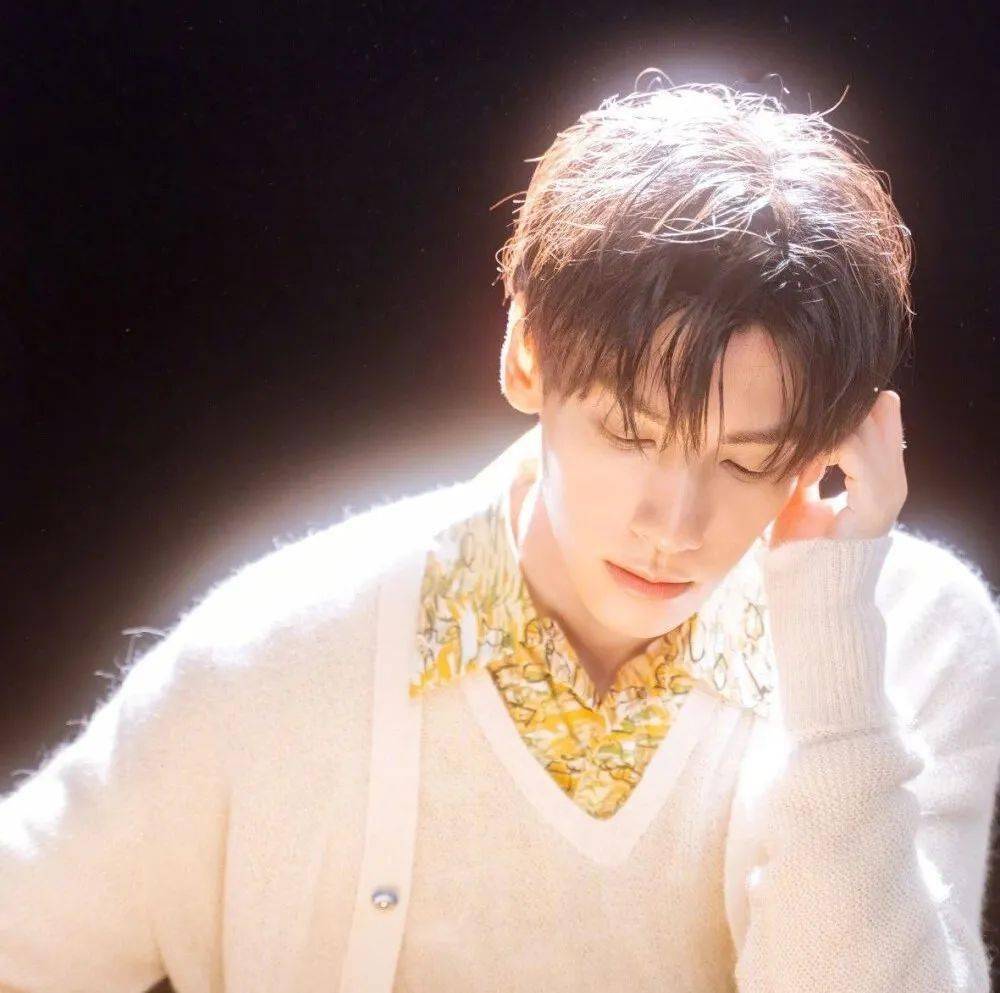 微信头像赵露思罗云熙