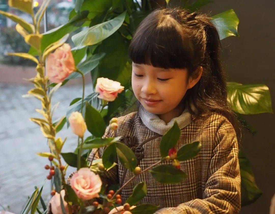 《趁光飞》·梁若菡☆张梓蘅(笔名:蘅 若)·《追逐光与影的少年》