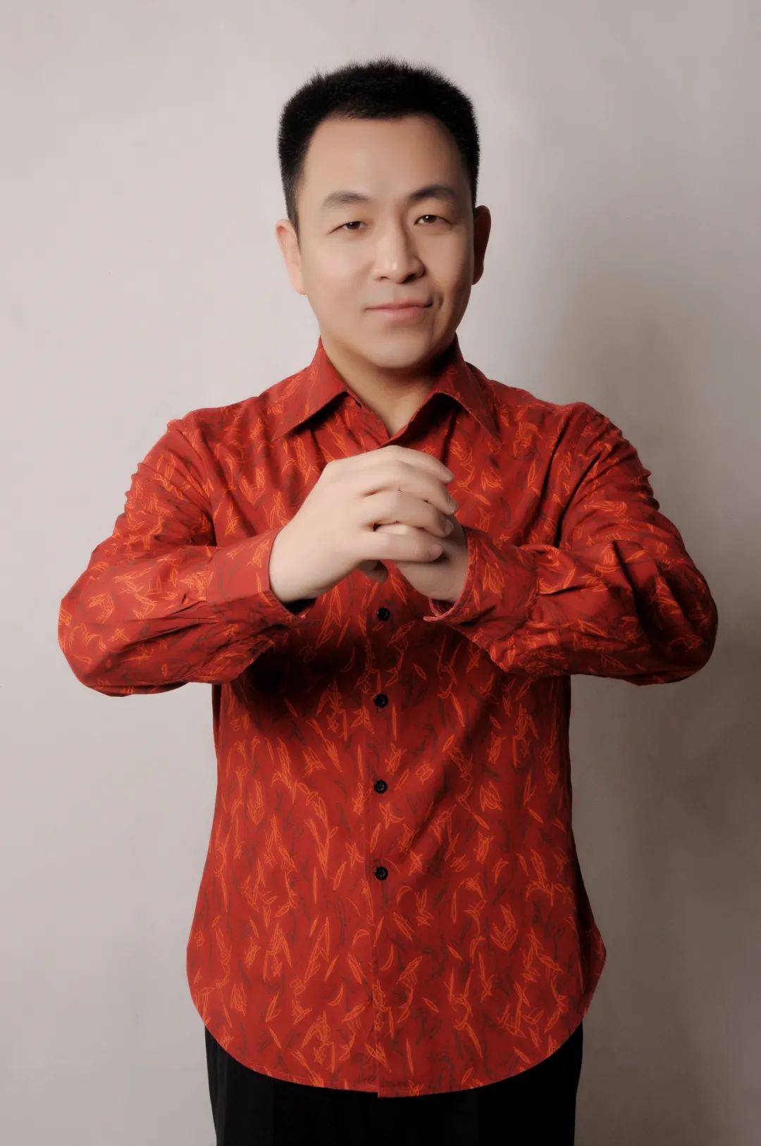 武宾,男,国家一级演员,现就职于中国广播艺术团说唱团,连续五次登上