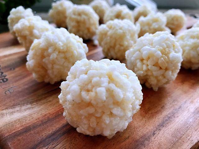 怀旧小零食大米花米花球原来这样做酥香可口吃不够孩子最爱