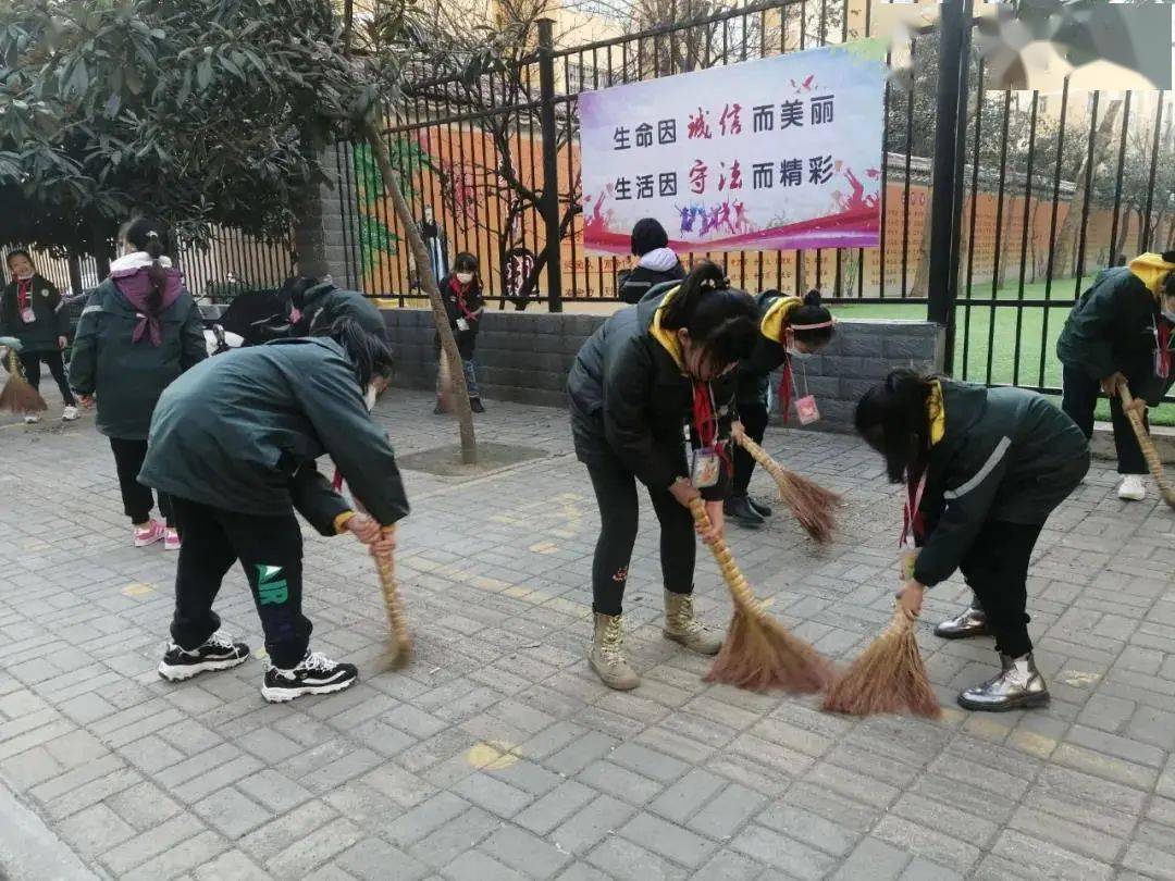 小手拉大手