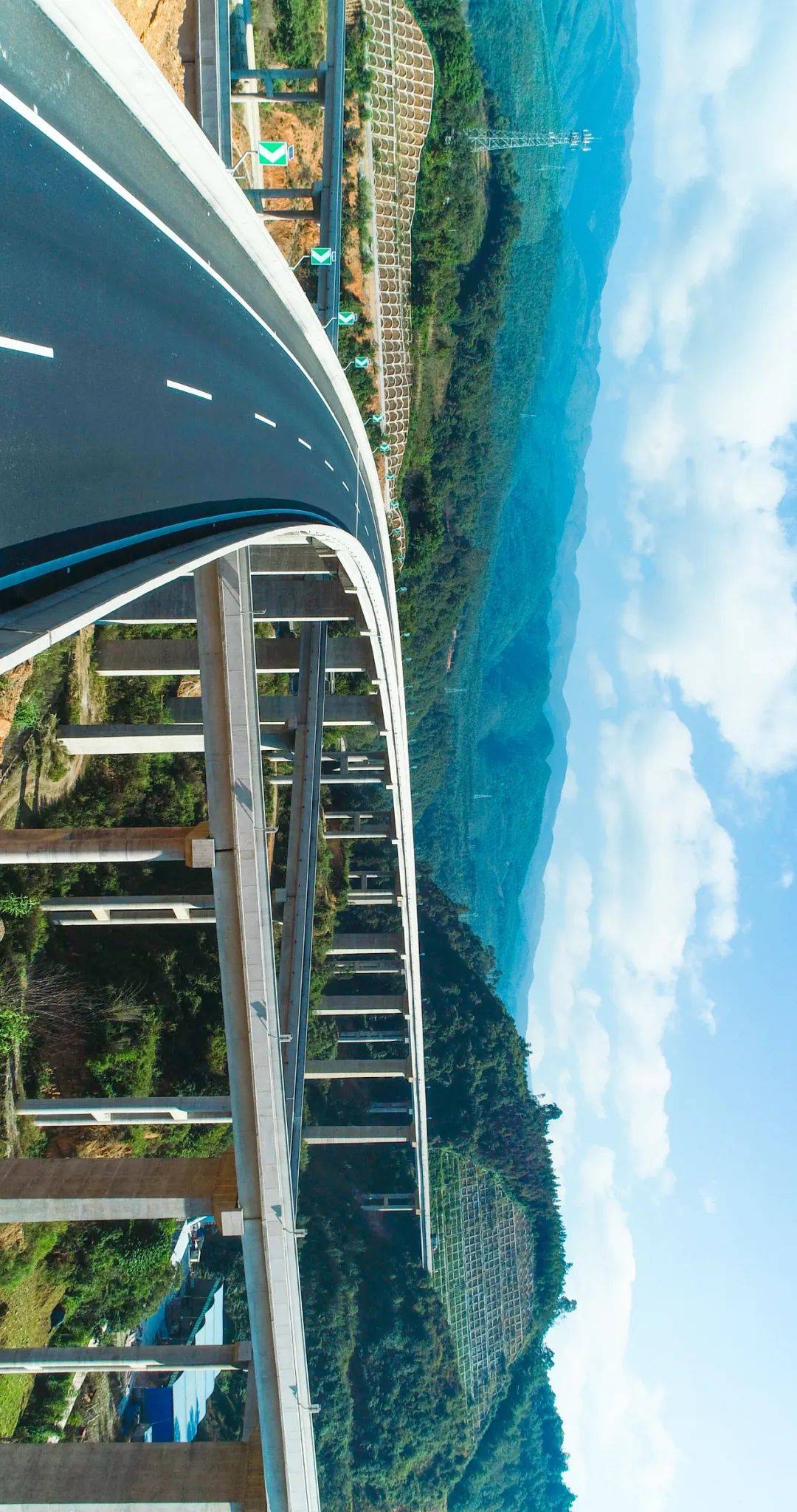 保泸高速公路是国家高速公路网g56线杭州至瑞丽高速公路的联络线g5613