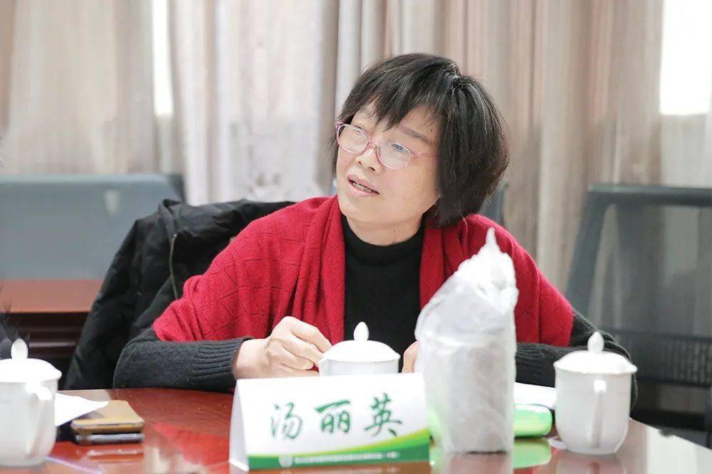 葛玉华对江湾中心校的新优质创建提了五点要求:一是