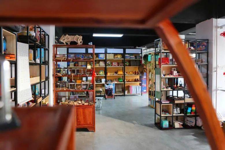 玩乐副中心老顽童最喜爱的地方专属老年人的玩具店来了就在这个地儿