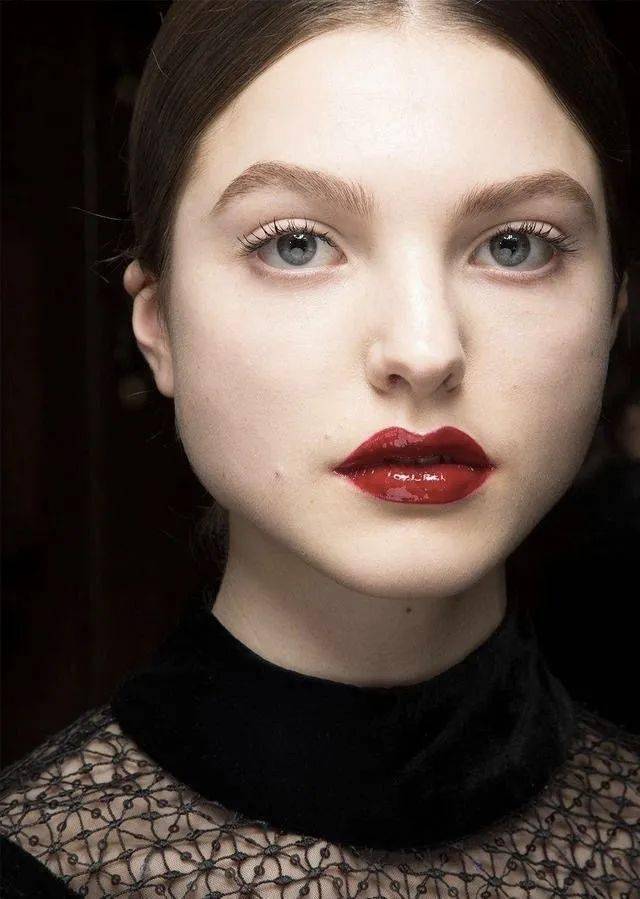 2020秋冬妆容流行趋势时髦度up